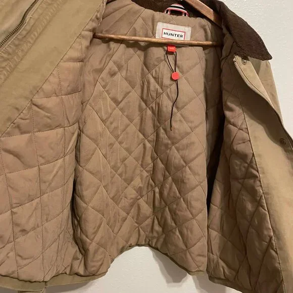 NWOT Hunter Corduroy Collar Raglan Sleeve Cotton Barn Jacket Tan Medium - Picture 9 of 11